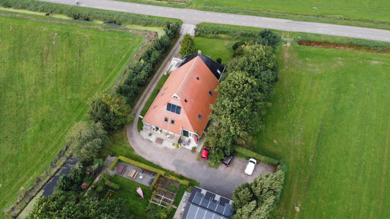 De Stjelp Pleats Bed and Breakfast Lemmer Exteriör bild