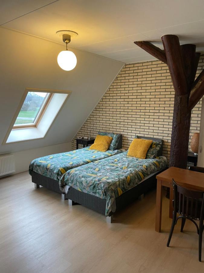 De Stjelp Pleats Bed and Breakfast Lemmer Exteriör bild