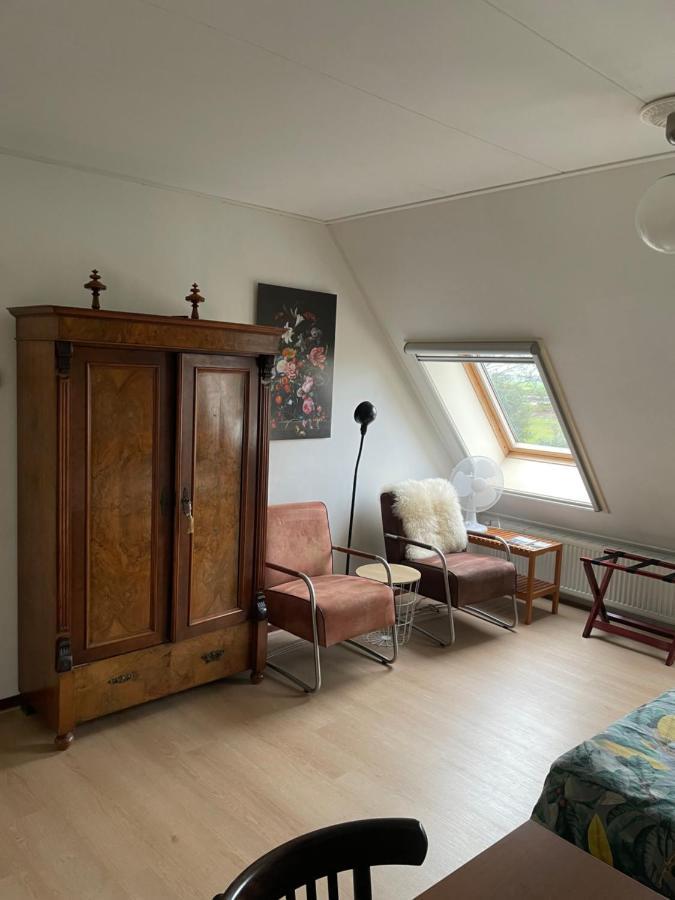 De Stjelp Pleats Bed and Breakfast Lemmer Exteriör bild